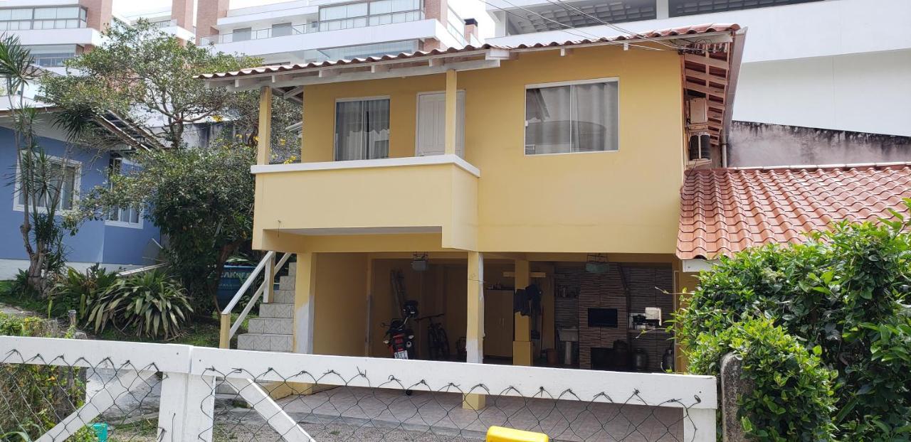 Casa De 2 Quartos No Centro De Bombinhas Bagian luar foto