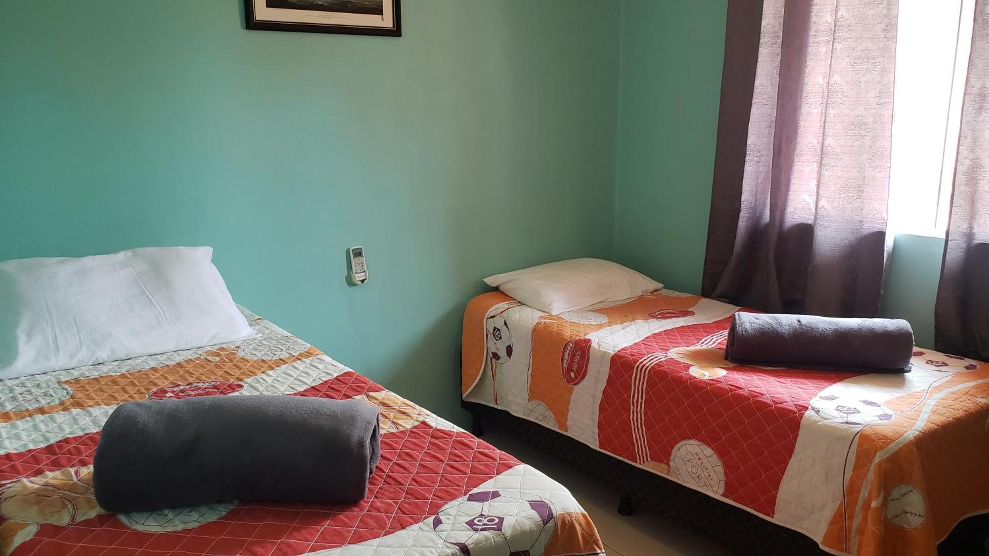 Casa De 2 Quartos No Centro De Bombinhas Bagian luar foto
