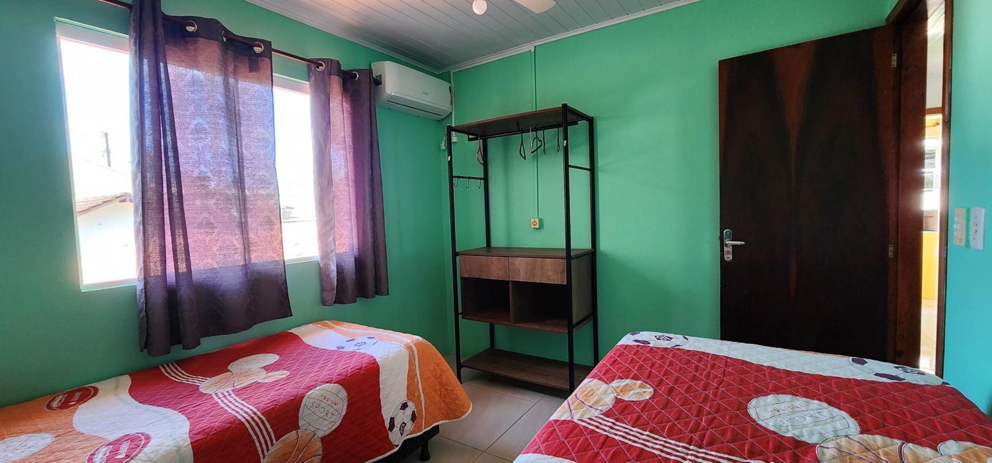 Casa De 2 Quartos No Centro De Bombinhas Bagian luar foto